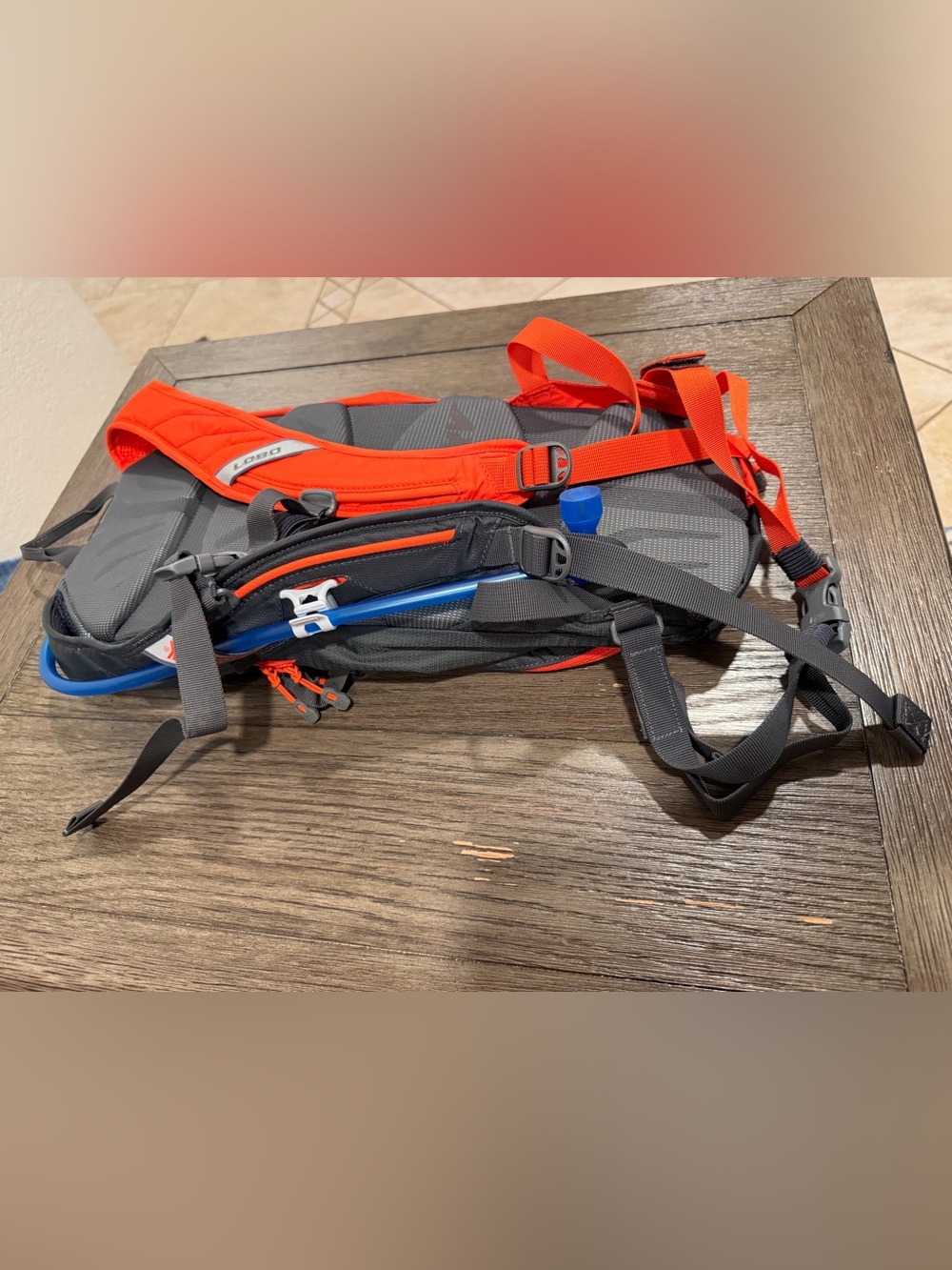 CamelBak Lobo Hydration Pack Backpack Black Orange w/ Reservoir - Picture 6 of 6